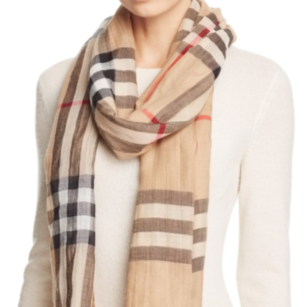 💖HP💖 Burberry Wool and Silk Scarf （Price Firm